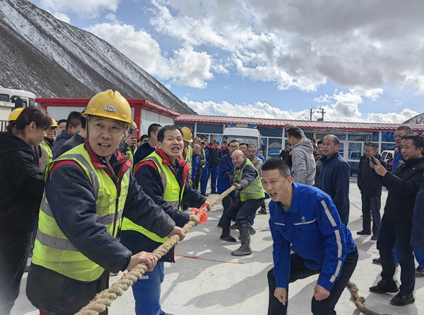 陜煤建設礦建三公司：中秋“邂逅”國慶，陜煤建設人花式度雙節