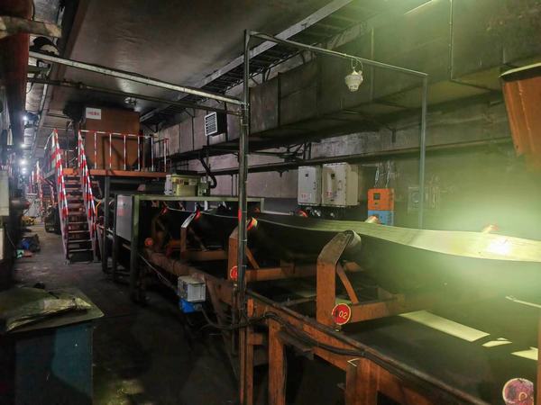 陜煤建設洗選煤運營公司第二項目部：檸條塔721、722膠帶機帶面更換工程順利完工