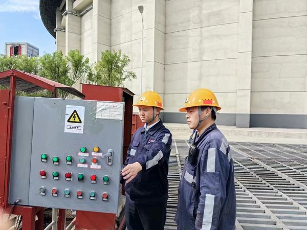 陜煤建設(shè)洗選煤運(yùn)營(yíng)公司神渭蒲城運(yùn)營(yíng)項(xiàng)目部：消防常檢查 繃緊“防火弦”