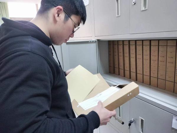 陜煤建設(shè)煤礦運(yùn)營服務(wù)分公司:規(guī)范檔案管理工作 夯實(shí)檔案管理根基