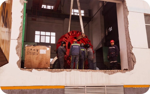 陜煤建設機電安裝公司主提升機電機搶修工程順利完成