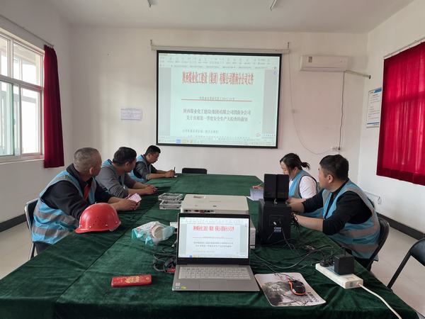 陜煤建設(shè)渭南分公司第十五項目部實干奏響“春耕曲” 按下大干“快進(jìn)鍵”