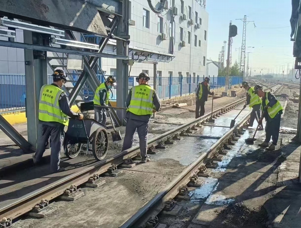 陜煤建設洗選煤運營公司檸條塔運營項目部: 他們,用汗水刻下堅守!