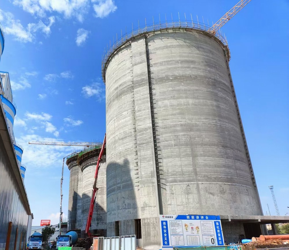 陜煤建設第二直屬項目部：金秋施工熱潮涌，奮楫揚帆啟新程