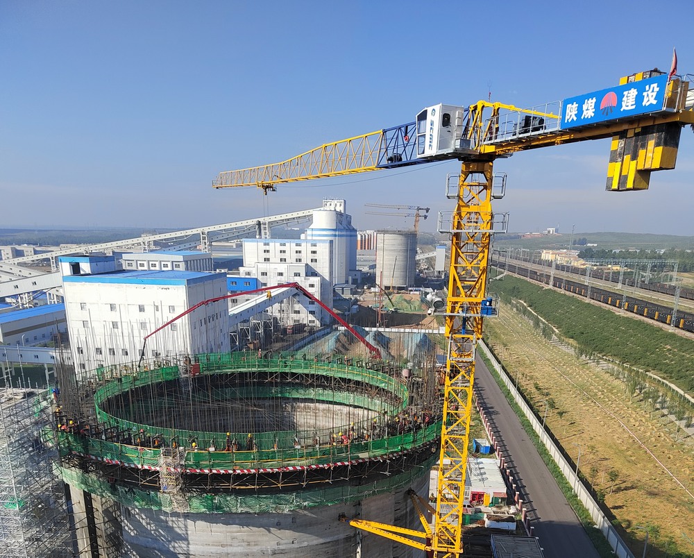 陜煤建設第二直屬項目部：滑模施工戰(zhàn)正酣，全力沖刺保進度