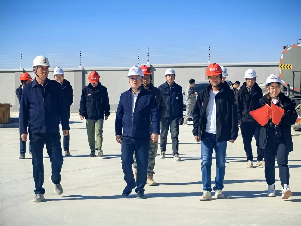 青海陜煤新能源科技有限公司董事長祝文軍深入陜煤建設天工公司基層項目開展國慶節安全檢查