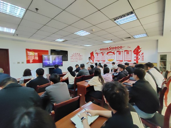 陜煤建設煤礦運營服務分公司：國慶佳節  強黨性  糾“四風”  筑廉潔