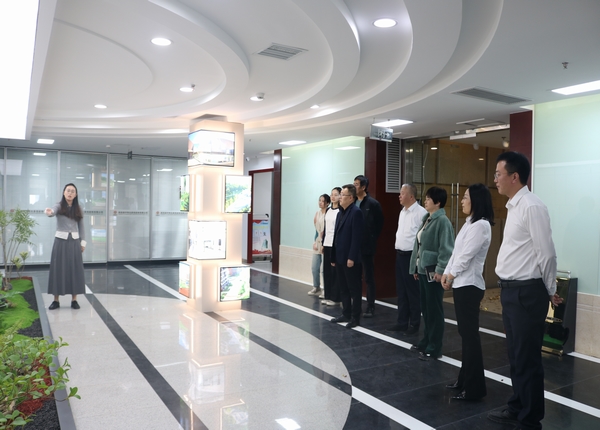 對標學習拓思路    創新實干再奮進