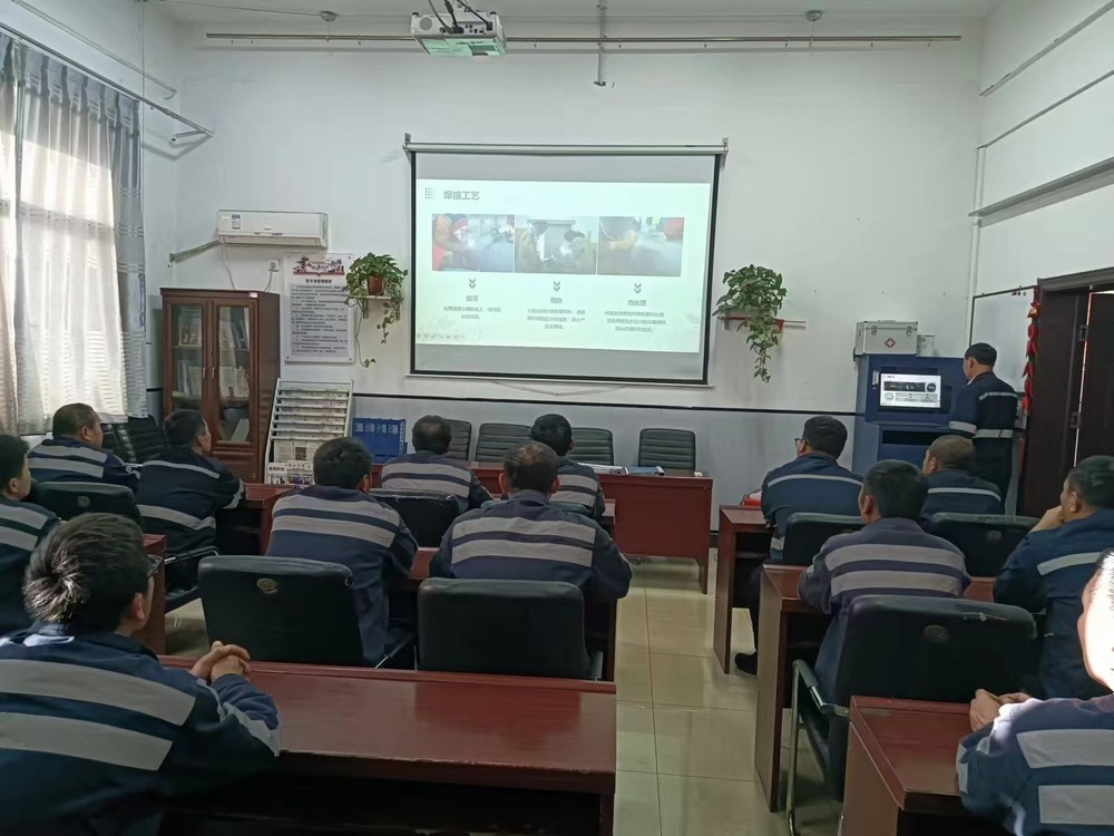 陜煤建設洗選煤運營公司澄合山陽運營項目部：三心并舉嚴要求 完善設備保生產