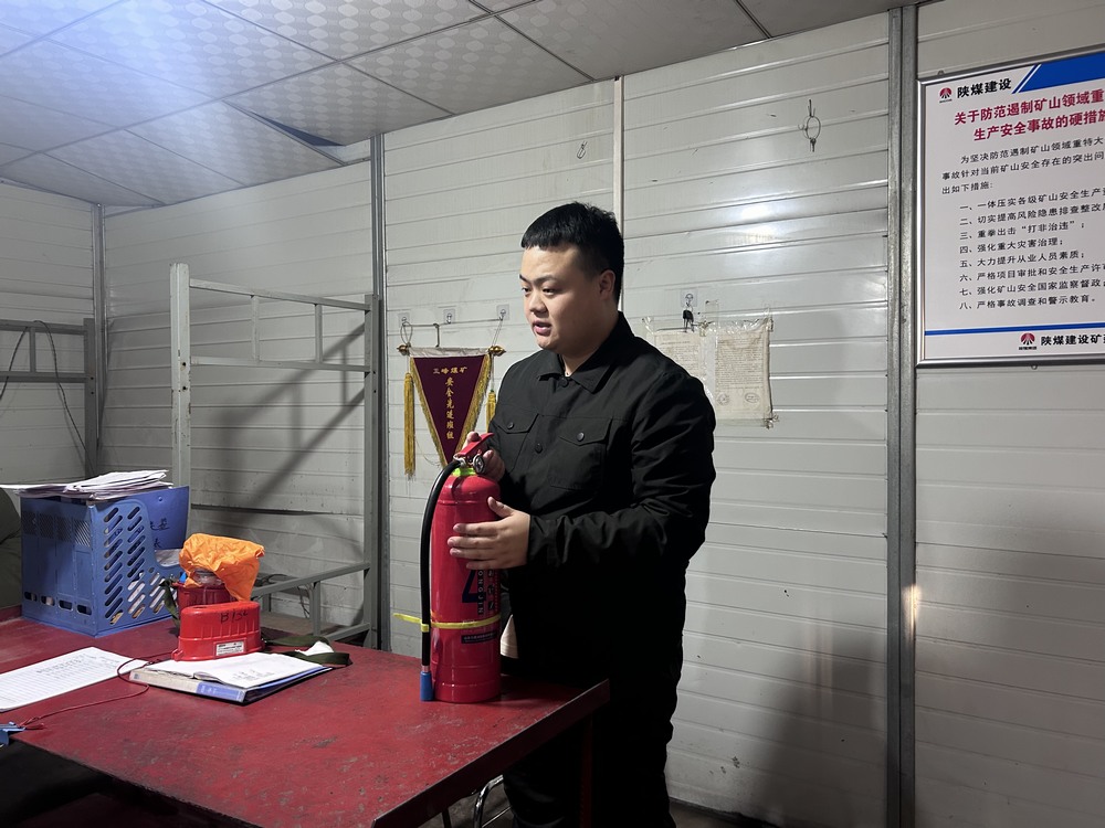 陜煤建設礦建二公司：點亮職工“奮進路”成為職工“貼心人”