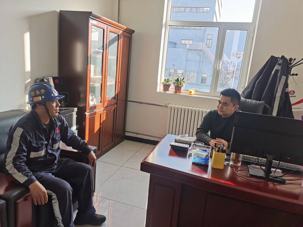 陜煤建設洗選煤運營公司紅柳林洗煤廠項目部:搭起“連心橋” 維穩記心間