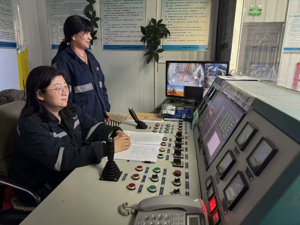 以愛之名，致敬每一位職場“超人媽媽”