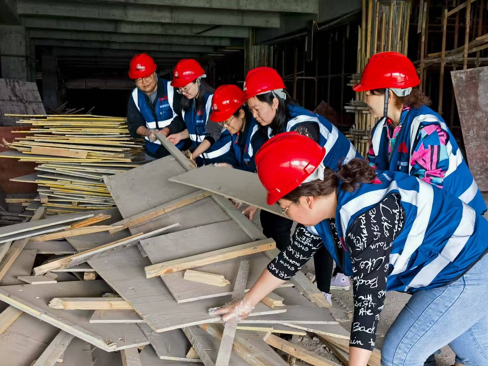 黨建引領聚合力 黨團聯動促節能